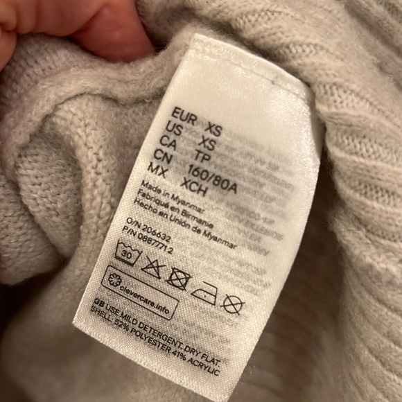 H&M light grey turtleneck sweater xs oversized unfitted pullover - Picture 4 of 5